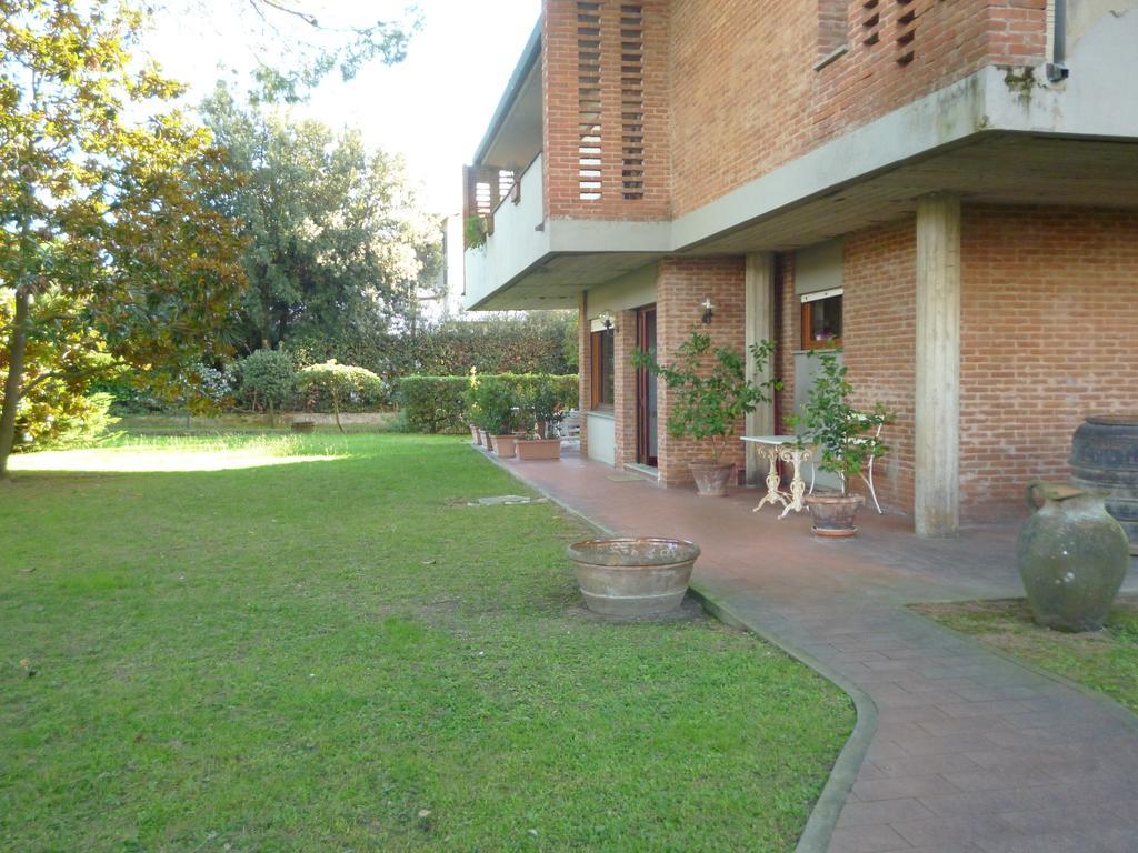 Il Geranio Villa Tirrenia Exterior photo